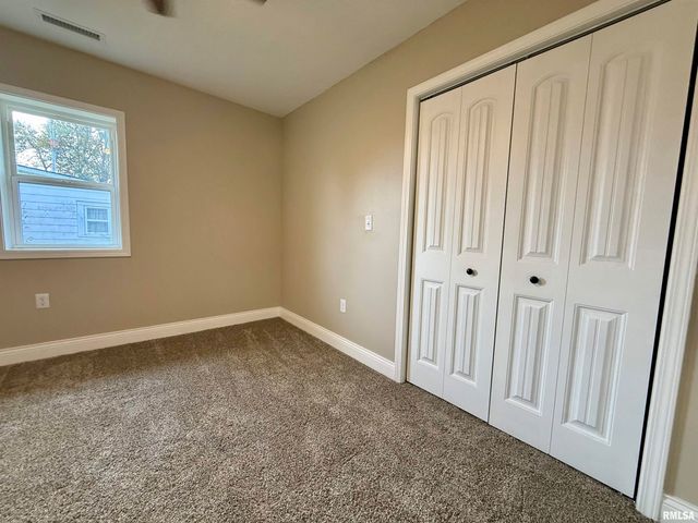 1805 N 13TH Street, Herrin, IL 62948