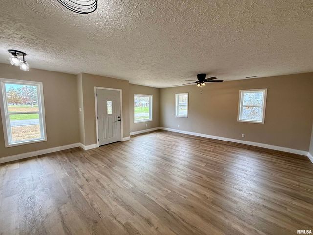 1805 N 13TH Street, Herrin, IL 62948