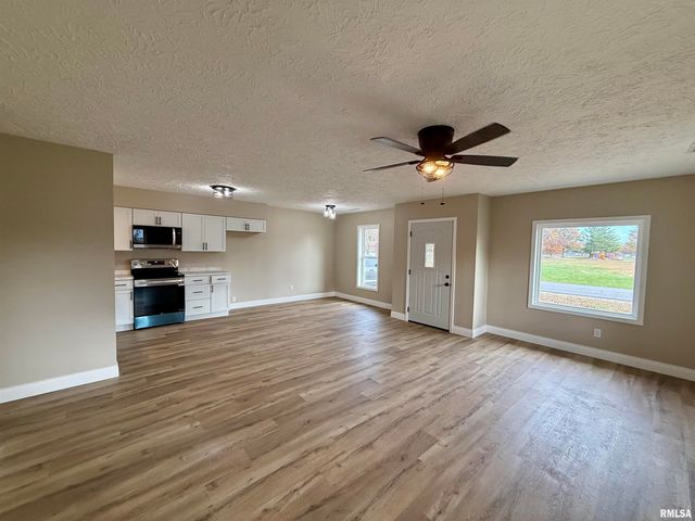 1805 N 13TH Street, Herrin, IL 62948