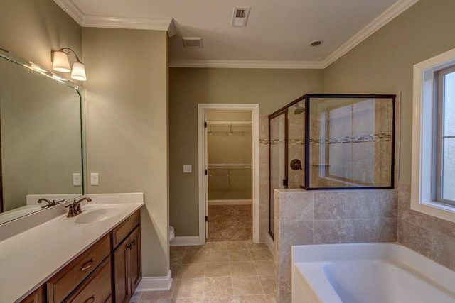 28 Desha Drive, Cynthiana, KY 41031