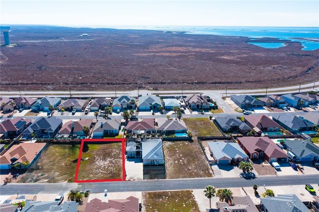 14129 La Blanquilla Dr, Corpus Christi, TX 78418