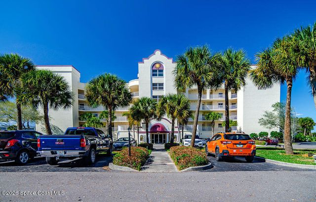 8871 Lake Drive 302, Cape Canaveral, FL 32920