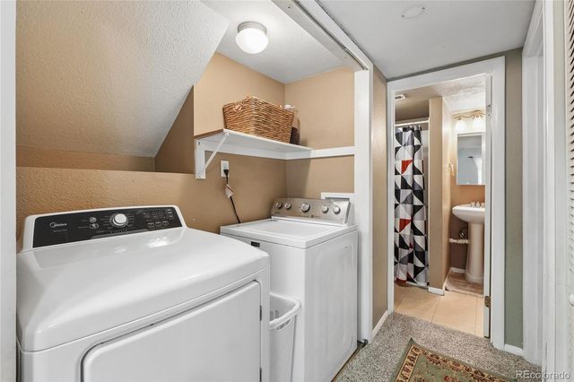 2045 Grosbear Lane, Colorado Springs, CO 80916