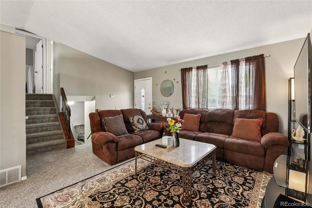 2045 Grosbear Lane, Colorado Springs, CO 80916
