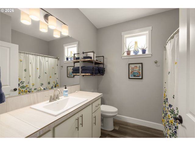 5201 Ne 130TH St, Vancouver, WA 98686
