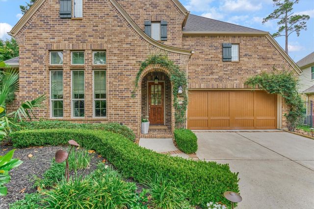 30 W Twin Ponds Court, Tomball, TX 77375