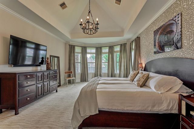 30 W Twin Ponds Court, Tomball, TX 77375