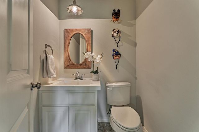30 W Twin Ponds Court, Tomball, TX 77375