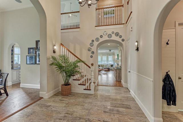 30 W Twin Ponds Court, Tomball, TX 77375