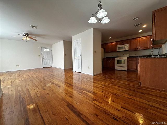 105 N Montgomery Street B3 Unit 4, Walden, NY 12586