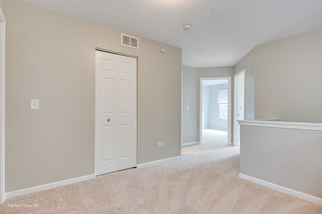 219 S Alder Creek Drive W, Romeoville, IL 60446