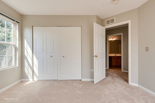 219 S Alder Creek Drive W, Romeoville, IL 60446