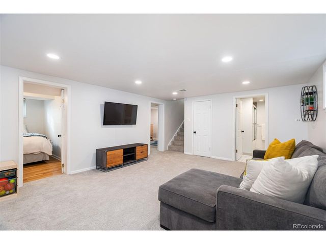3233 W Scott Pl, Denver, CO 80211
