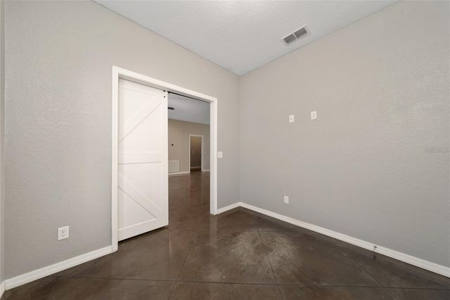 2893 WHISPERING TRAILS DRIVE, Winter Haven, FL 33884