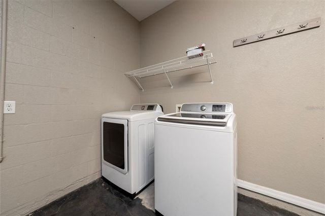 2893 WHISPERING TRAILS DRIVE, Winter Haven, FL 33884