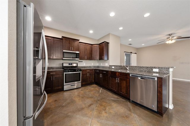 2893 WHISPERING TRAILS DRIVE, Winter Haven, FL 33884