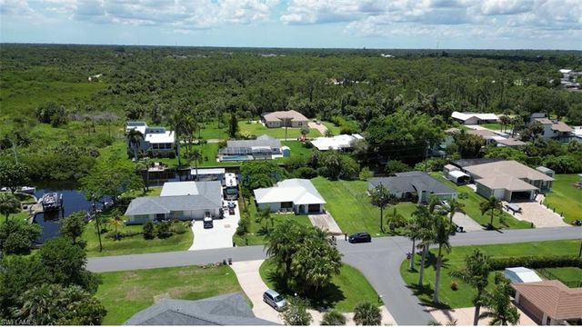 2241 Club House RD, North Fort Myers, FL 33917