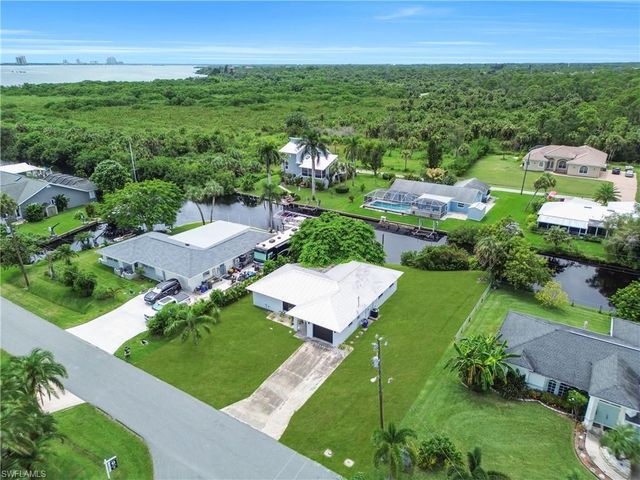 2241 Club House RD, North Fort Myers, FL 33917