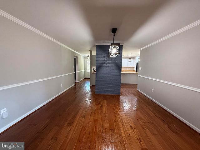 7412 AXTON ST, Springfield, VA 22151