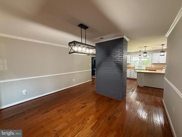 7412 AXTON ST, Springfield, VA 22151