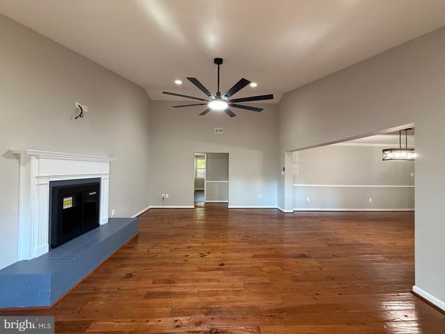 7412 AXTON ST, Springfield, VA 22151