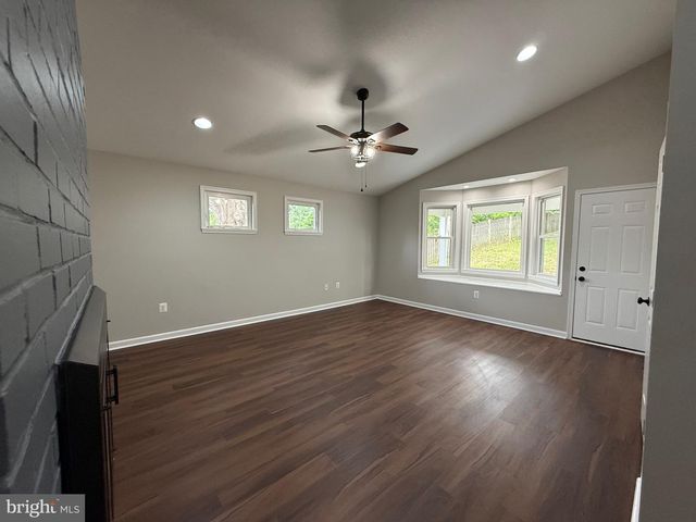 7412 AXTON ST, Springfield, VA 22151