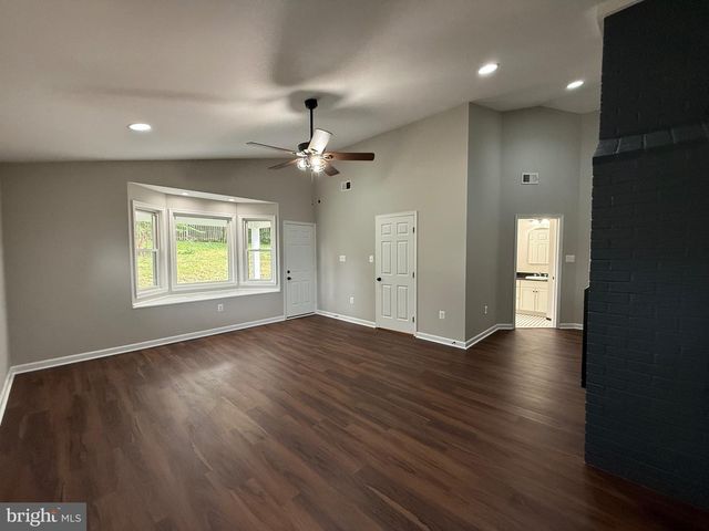7412 AXTON ST, Springfield, VA 22151