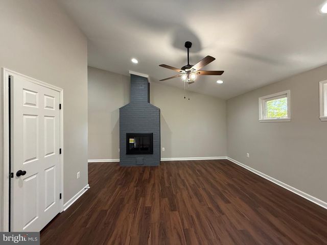 7412 AXTON ST, Springfield, VA 22151