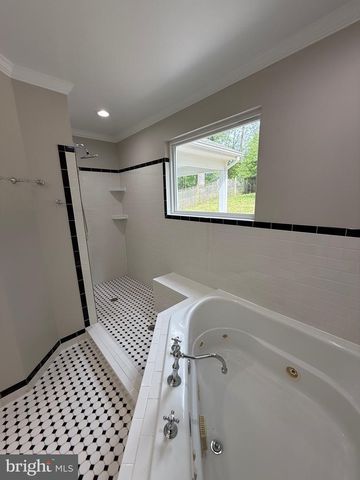 7412 AXTON ST, Springfield, VA 22151