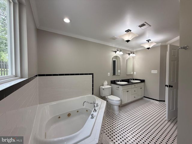 7412 AXTON ST, Springfield, VA 22151