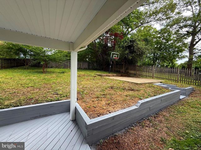 7412 AXTON ST, Springfield, VA 22151
