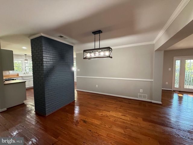 7412 AXTON ST, Springfield, VA 22151