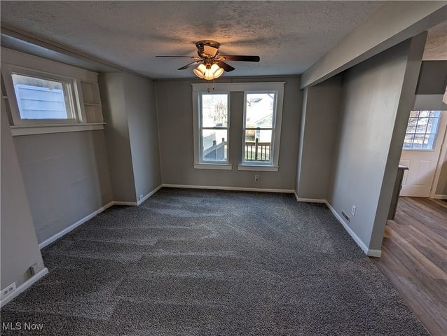 902 W 11th Street, Lorain, OH 44052