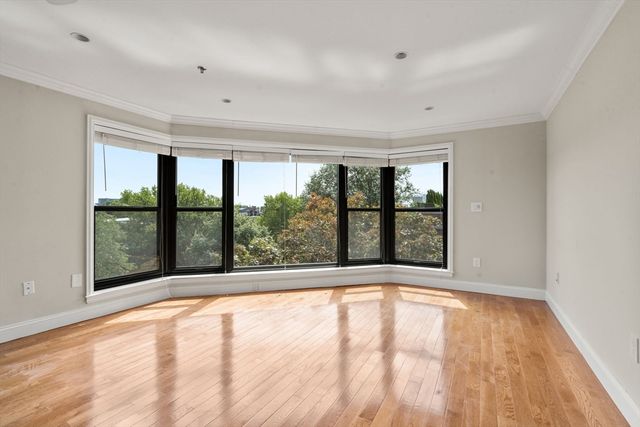 16 Harcourt 5G, Boston, MA 02116