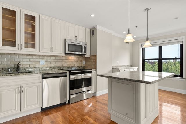 16 Harcourt 5G, Boston, MA 02116