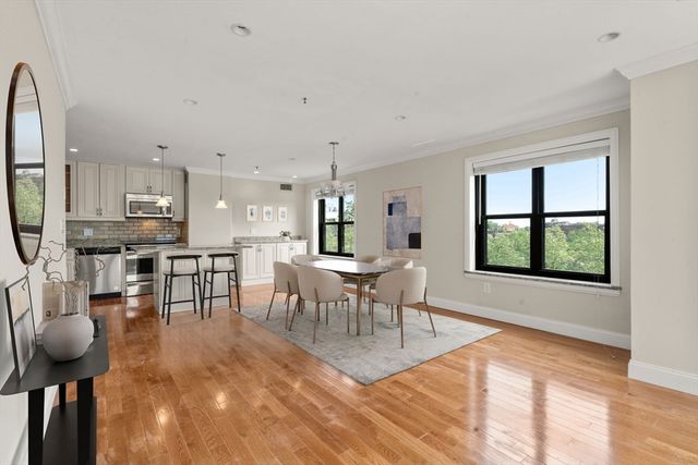 16 Harcourt 5G, Boston, MA 02116