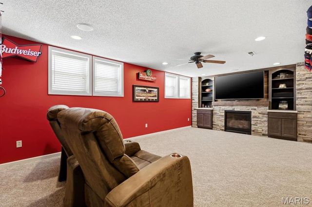 637 N Virginia Avenue, Eureka, MO 63025