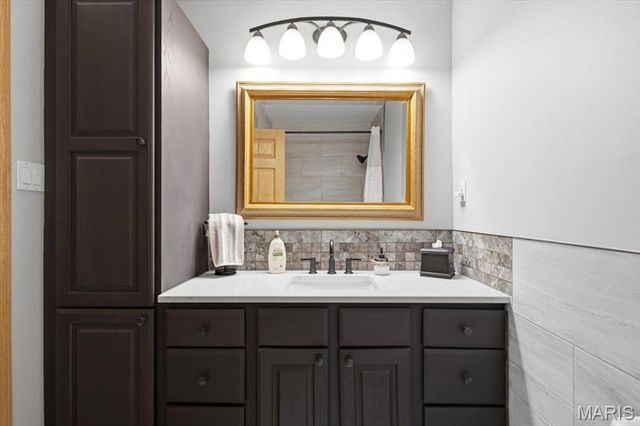 637 N Virginia Avenue, Eureka, MO 63025