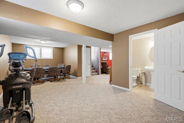 637 N Virginia Avenue, Eureka, MO 63025