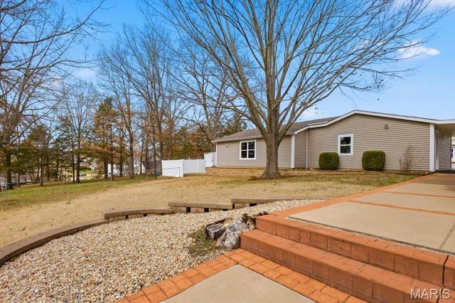 637 N Virginia Avenue, Eureka, MO 63025