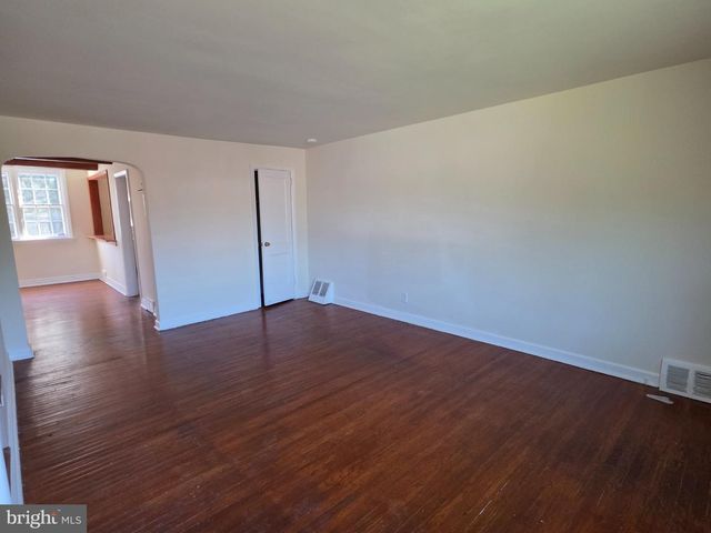 615 W 14TH ST, Chester, PA 19013