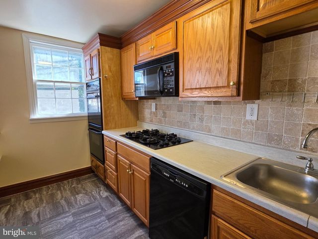615 W 14TH ST, Chester, PA 19013