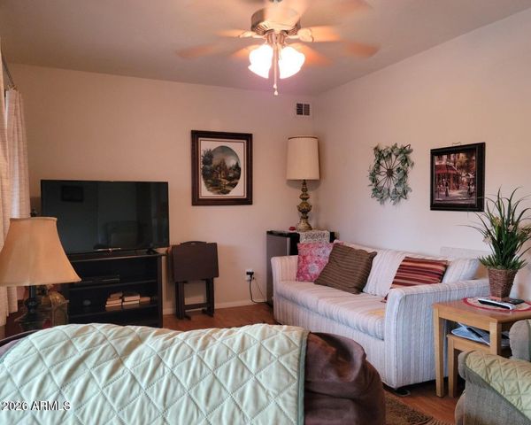 5425 E AKRON Street, Mesa, AZ 85205