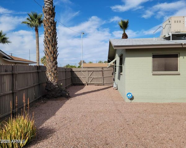 5425 E AKRON Street, Mesa, AZ 85205