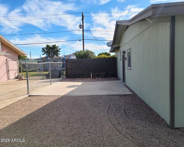 5425 E AKRON Street, Mesa, AZ 85205