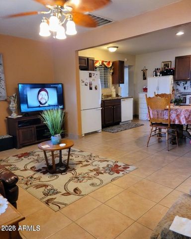 5425 E AKRON Street, Mesa, AZ 85205