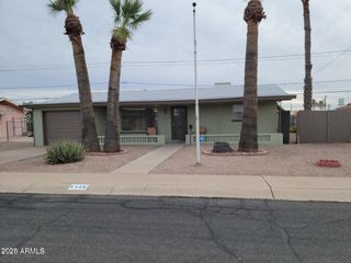 5425 E AKRON Street, Mesa, AZ 85205