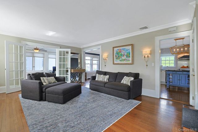 617 Munro Avenue, Mamaroneck, NY 10543