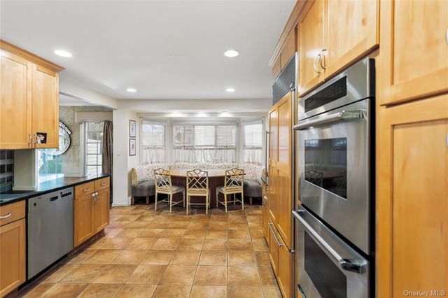 203 Regent Drive, Lido Beach, NY 11561