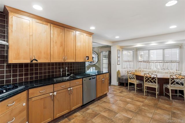 203 Regent Drive, Lido Beach, NY 11561